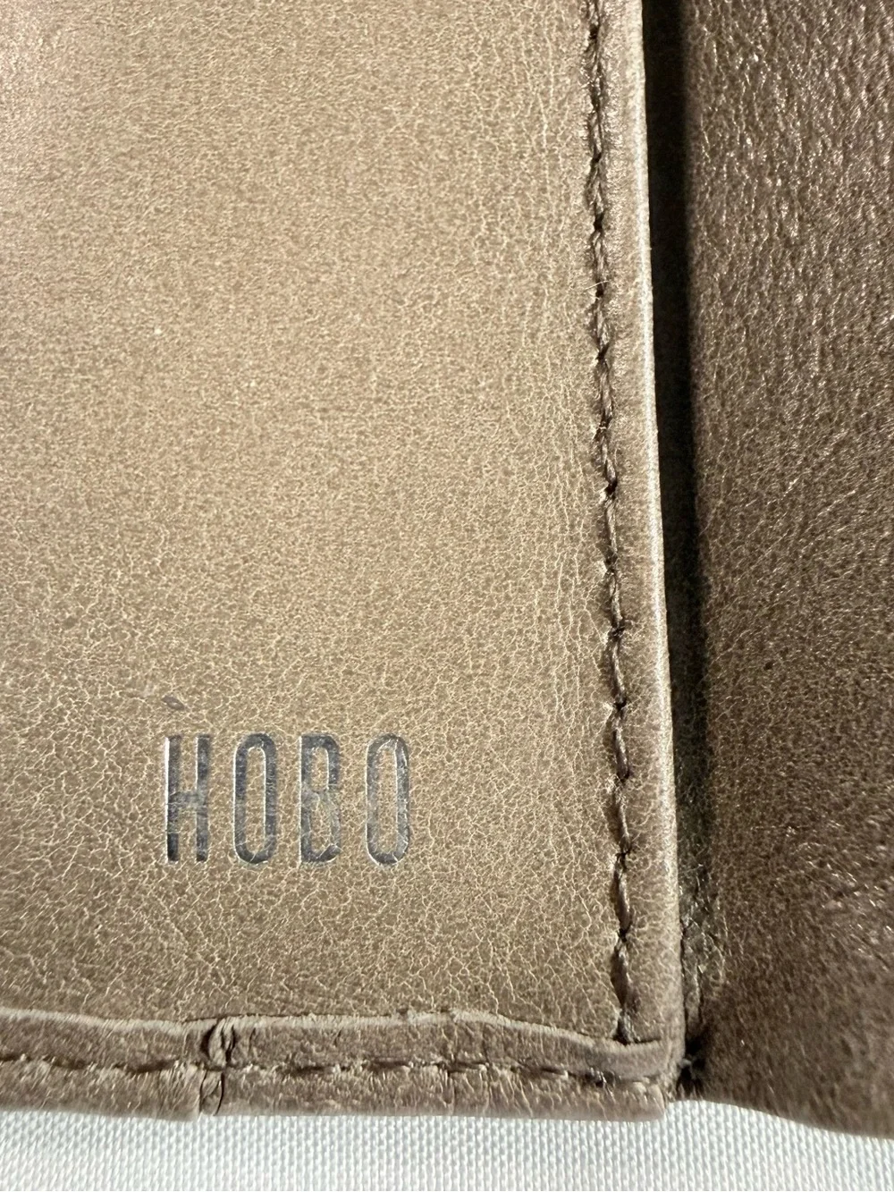 HOBO International Jill Trifold Leather Wallet Taupe Gray Floral Print Lining